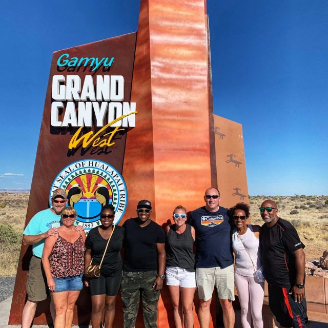 Another fantastic small group tour to the Grand Canyon!
.
.
.
.
.
.
#grandcanyon #lasvegastograndcanyon #grandcanyontour #grandcanyonwest #maxtourvegas #grandcanyonskywalk #smallgrouptourstograndcanyon #美國大峽谷